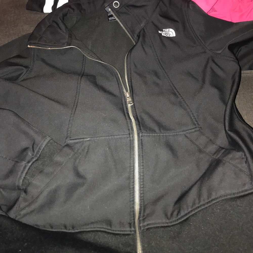 Black north face jacket